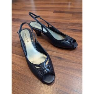 Easy Street Navy Blue Slingback Peep Toe Kitten Heels- Size 8.5 M